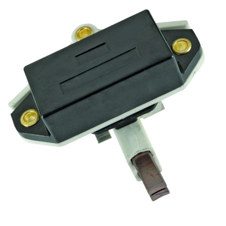 REGULADOR MERCEDES 24V TRES TORNILLO (AUTOBUS SCANIA 1197311315)