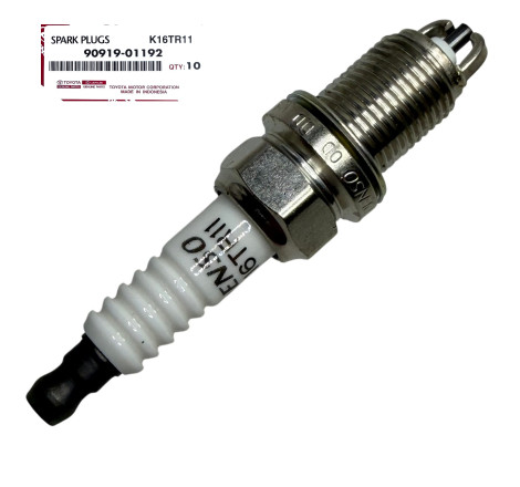 BUJIA TOYOTA COROLLA 1.8L 02, HILUX  2.7L 2007, LAND CRUSIER 4.7L 2004