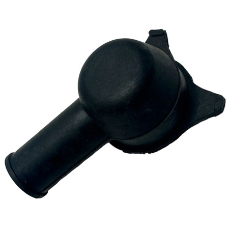 GOMA AISLANTE T/SALIDA ARR ISUZU